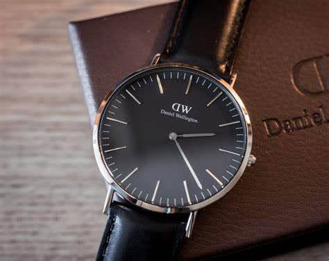 Daniel-Wellington-cua-nuoc-nao.jpg